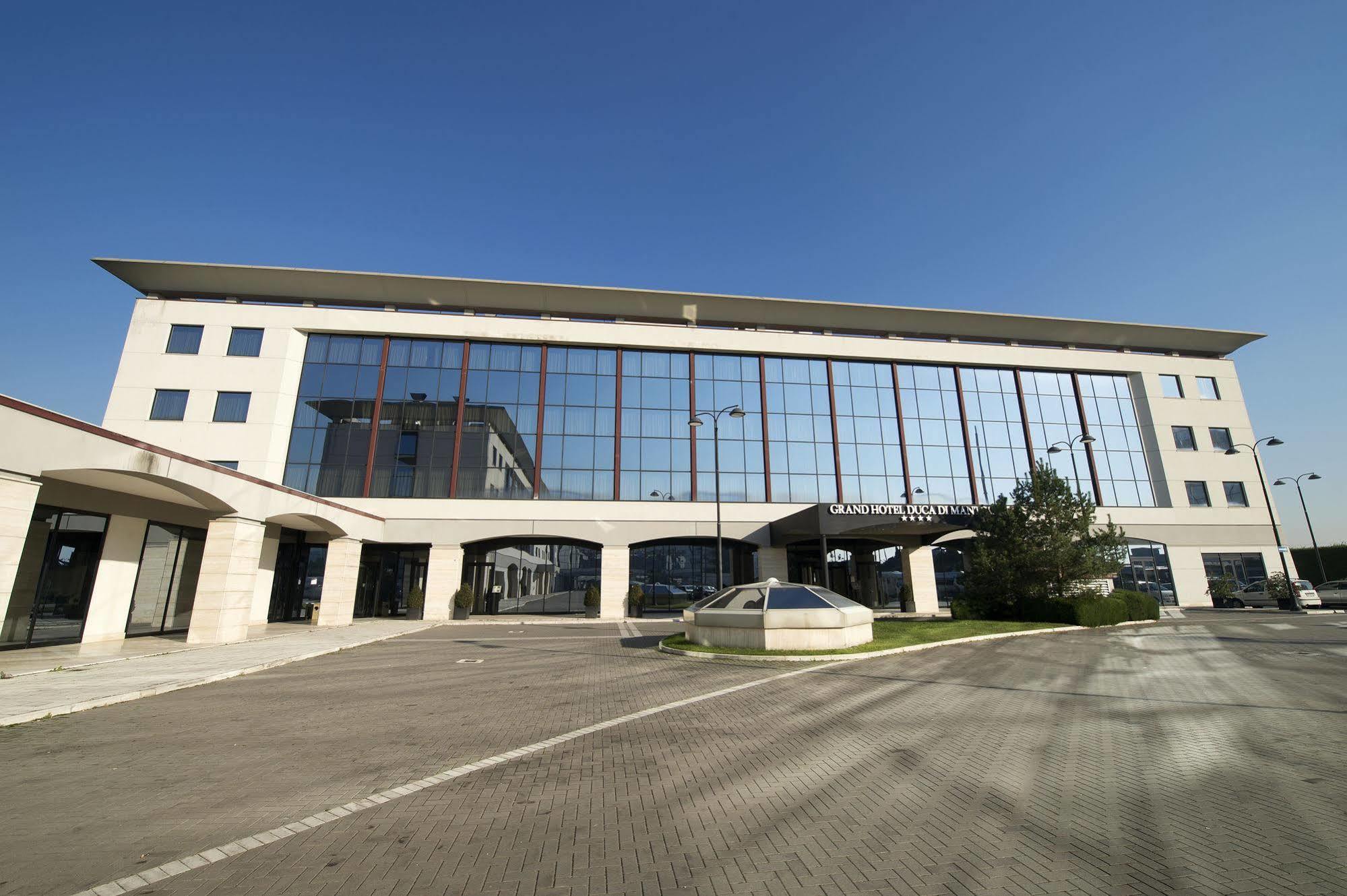 Hotel Grand Duca Di Mantova 4*